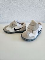 Nike Kinderschuhe, Grösse 19.5