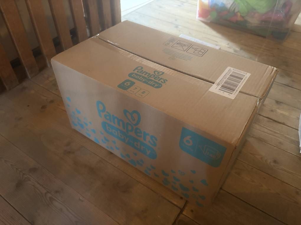 Pampers Secchi per pannolini & Pannolini: Pampers Monatsbox Gr. 6, 148stk – Usato da Zürich venduto da sanookmai
