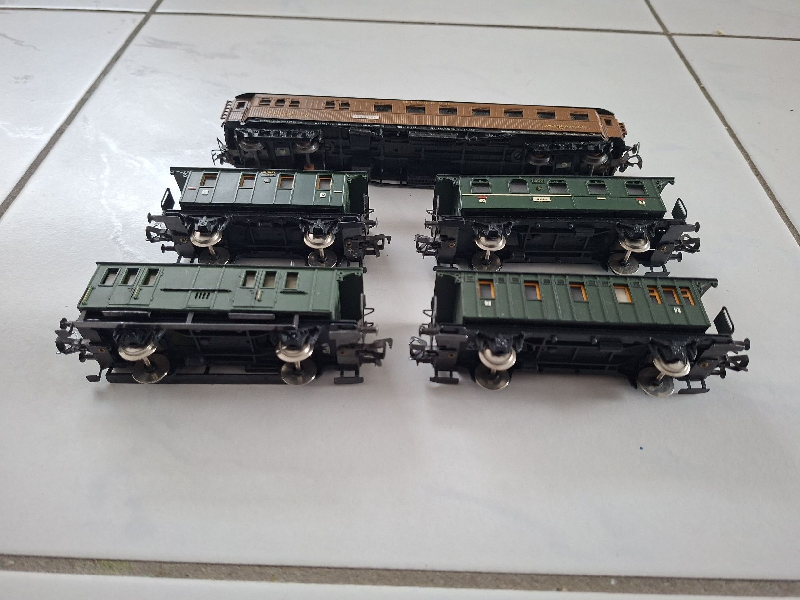 Fleischmann Modellini di ferrovie: Fleischmann H0 Personenwagen alt – Usato da Boll venduto da romanm0 2