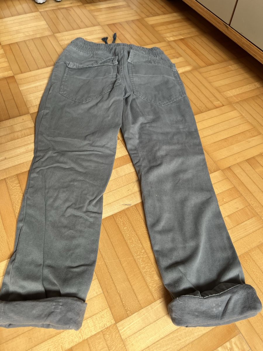 Pantaloni: Hose, wattiert, Gr. 128 – Usato da Wallisellen venduto da Kaktus8304 1