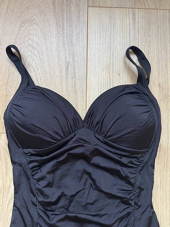 Maillots de bain & Bikinis: Badeanzug Grösse S/36 – D'occasion à Aadorf par mar_l5n2 1