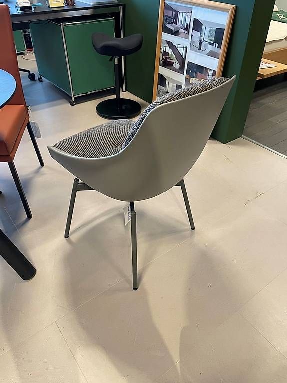 Chaises: ROLF BENZ 600 Stuhl – D'occasion à Volketswil par wirzwohnen 2