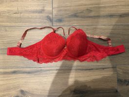 Roter Spitzen BH, neuwertig, Grösse 100D, BodyFlirt