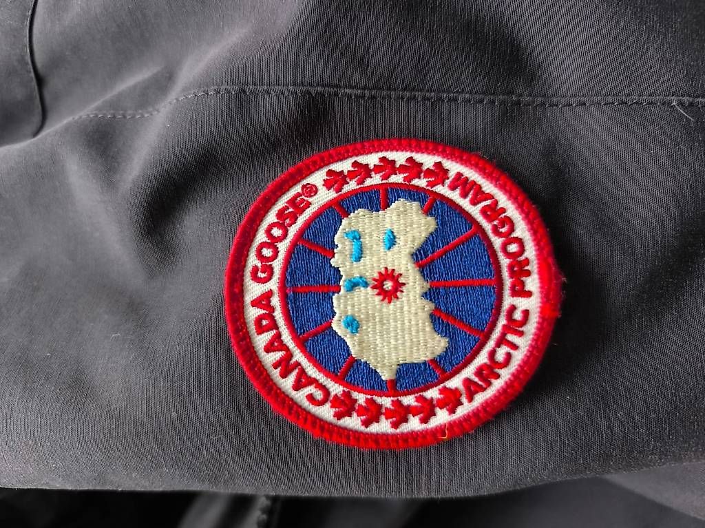 Cappotti: Canada Goose Victoria Parka Damen  – Usato da Nottwil venduto da sch_68nw 3