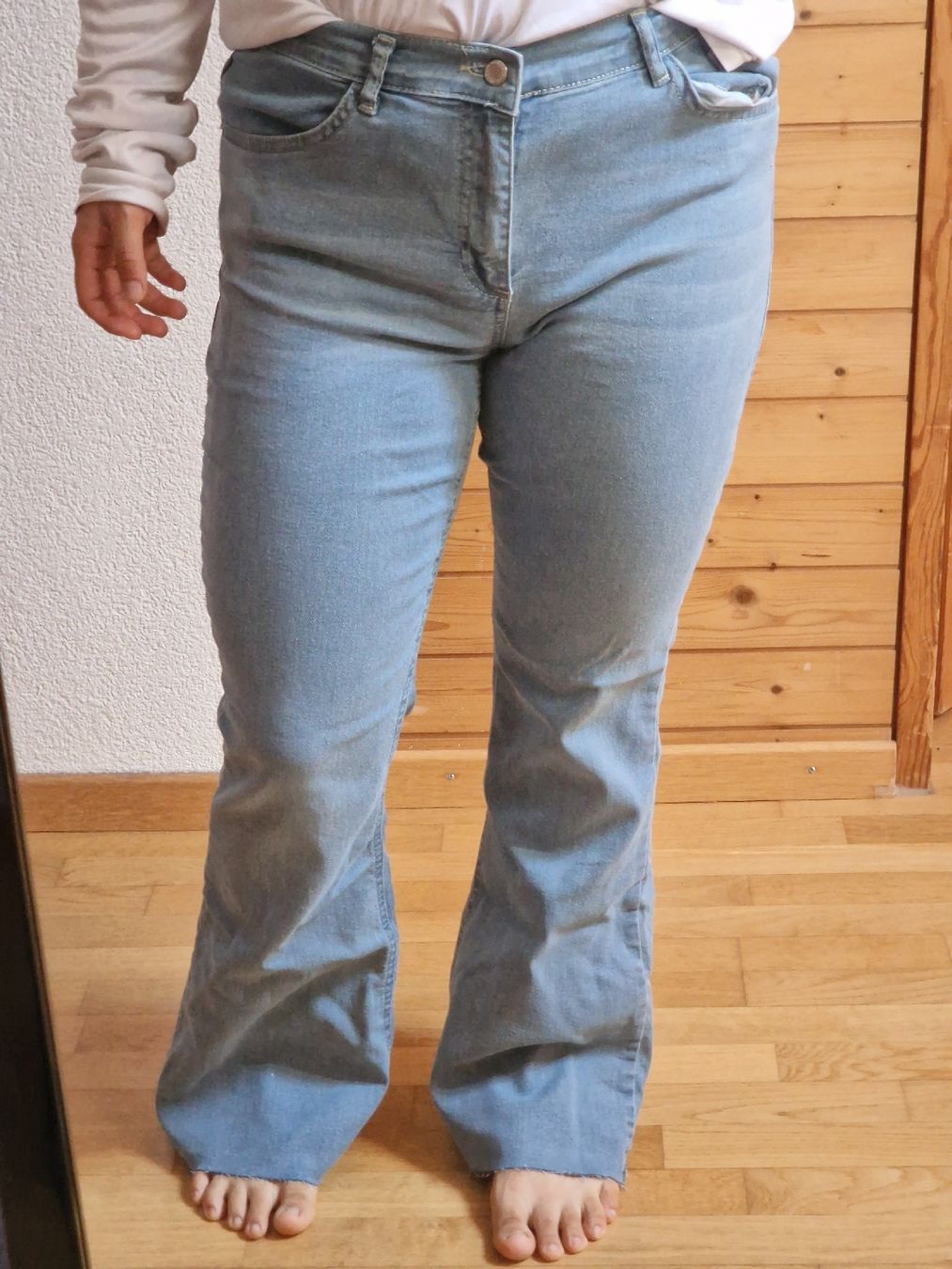 Jeans: Jeans wide leg – Usato da Wil SG venduto da zeh_pck9