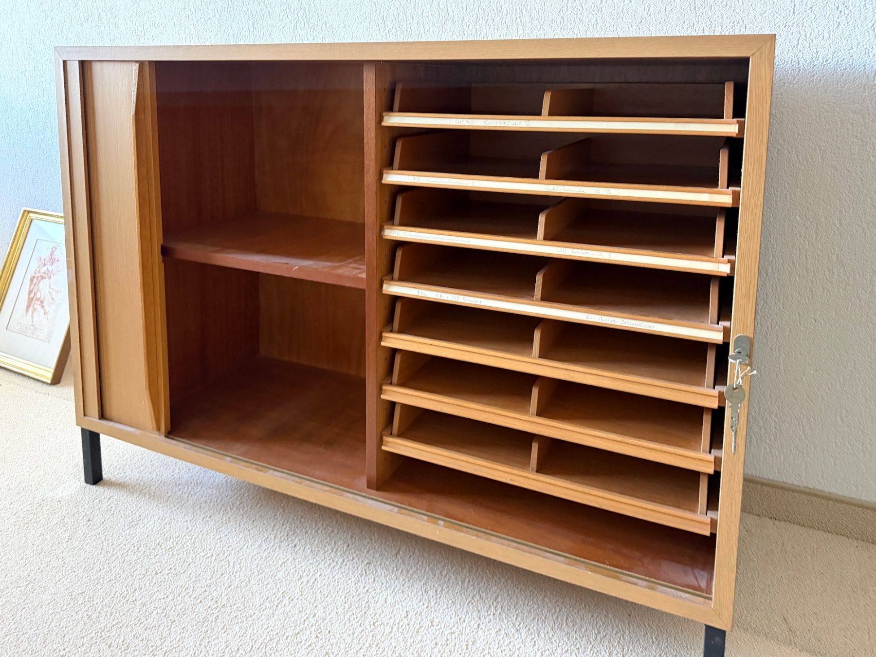Schränke: |•|  Lateral-Schrank mit 7 Schubladen – Gebraucht aus Schlieren von Freundlich02