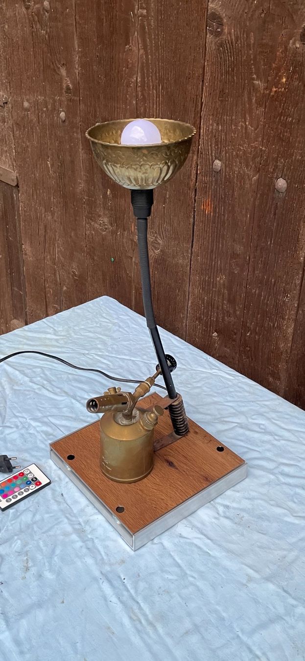 Lampade: Tischlampe aus Bunsenbrenner – Usato da Villmergen venduto da Bezdupe 9