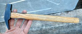alter Schreinerhammer Gr. 22 mit Stielschutz & Klaue