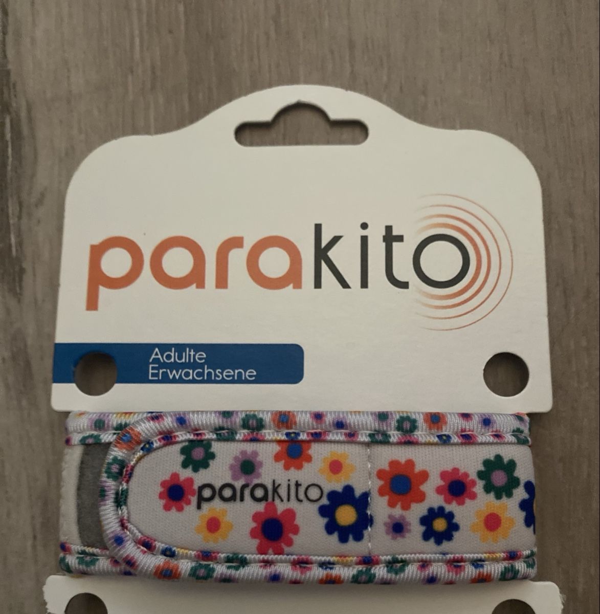 Altro per la cura del corpo: Parakito bracelet neuf  – Nuovo (secondo la descrizione) da Chamoson venduto da Pince26