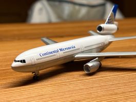 1:400 Dragon Wings Continental Micronesia DC-10 Flugzeugmode