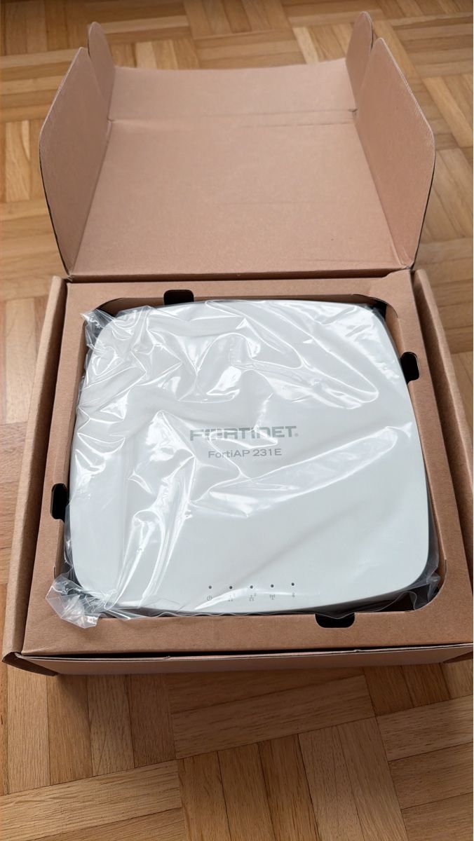 Verstärker: Neuwertiger Fortinet FortiAP 231E Access Point – Gebraucht aus Bülach von rei_d6tw