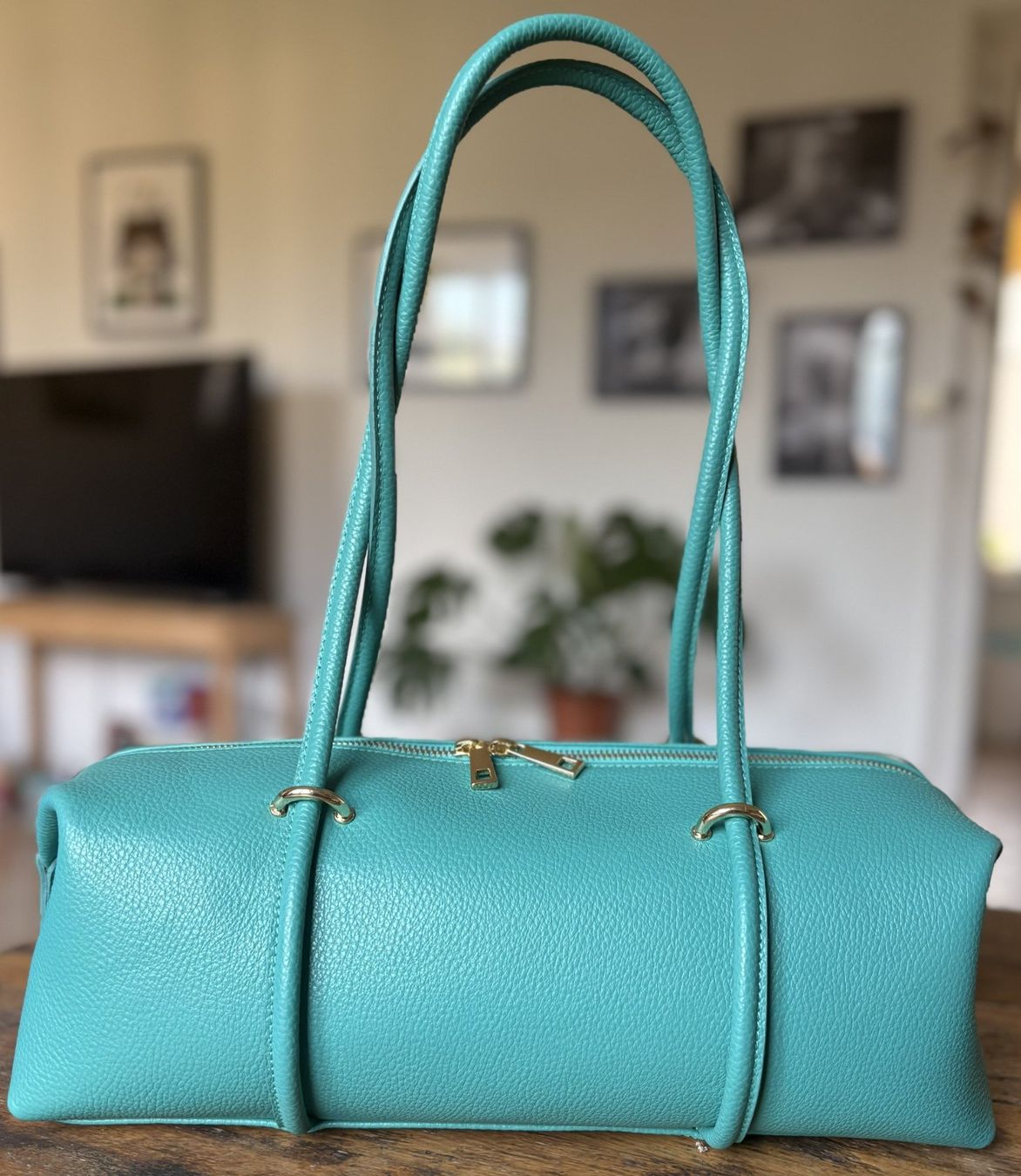 Borse da donna: BAG EN CUIR! DERNIER PRIX! – Nuovo e nell'imballaggio originale da Locarno venduto da NicoNion