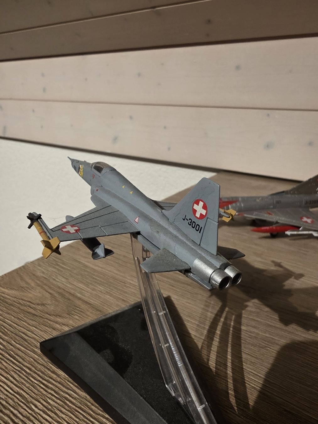 Swiss Kit di modellismo & Modellini statici: F5 J-3001 swiss 1:100 – Usato da Lentigny venduto da kev_j2xf 1
