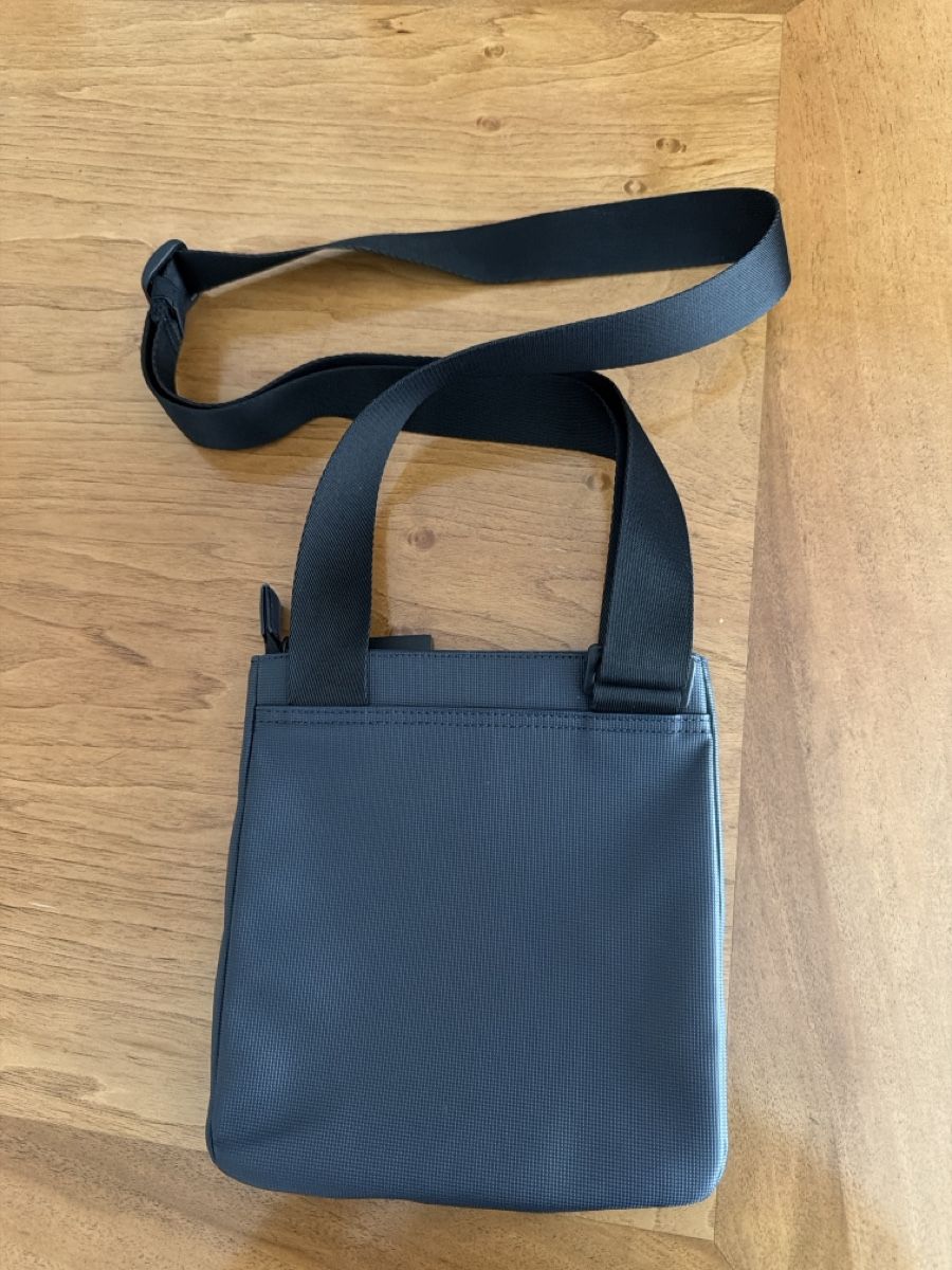 Tommy Hilfiger Taschen: Hilfiger Herrentasche neuwertig – Gebraucht aus Hölstein von cla_zt5w 1