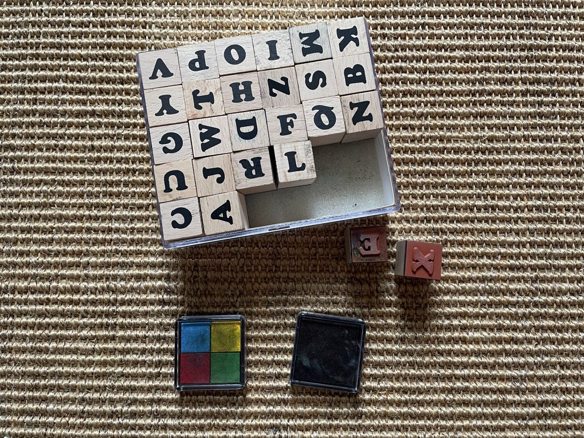 Timbri: Holzstempel Buchstaben – Usato da Zürich venduto da EliseSchmitz 1