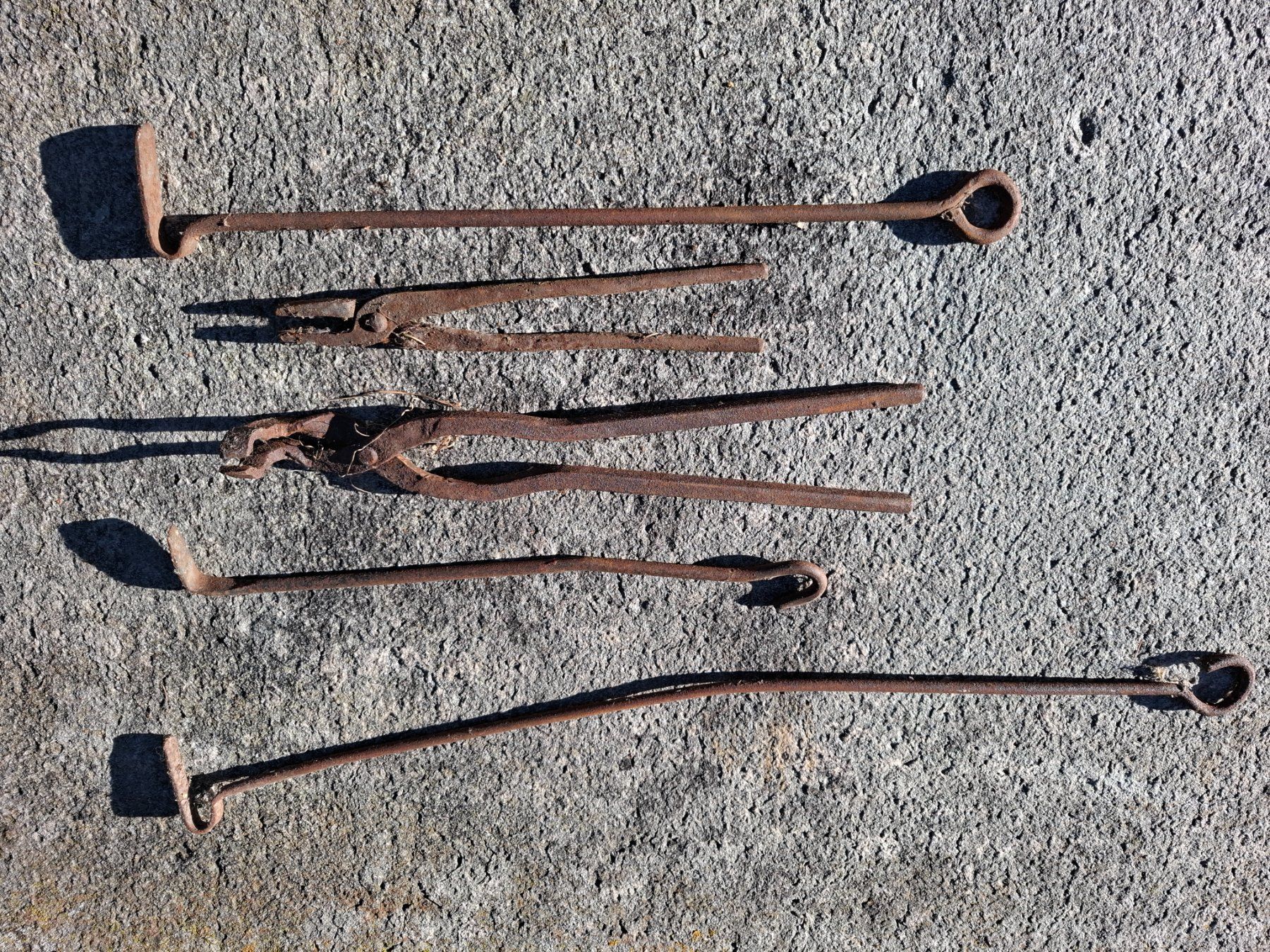 Attrezzi da lavoro: Antiker Amboss mit Zubehör – Usato da Splügen venduto da seae 3