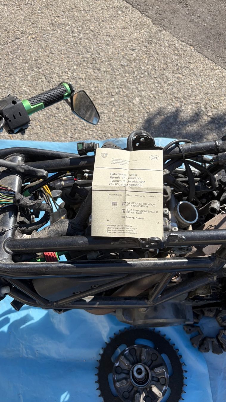 KTM Alle Motorradersatzteile: KTM 125 Duke Carcasse – Gebraucht aus Sorens von mis_2cr2 3