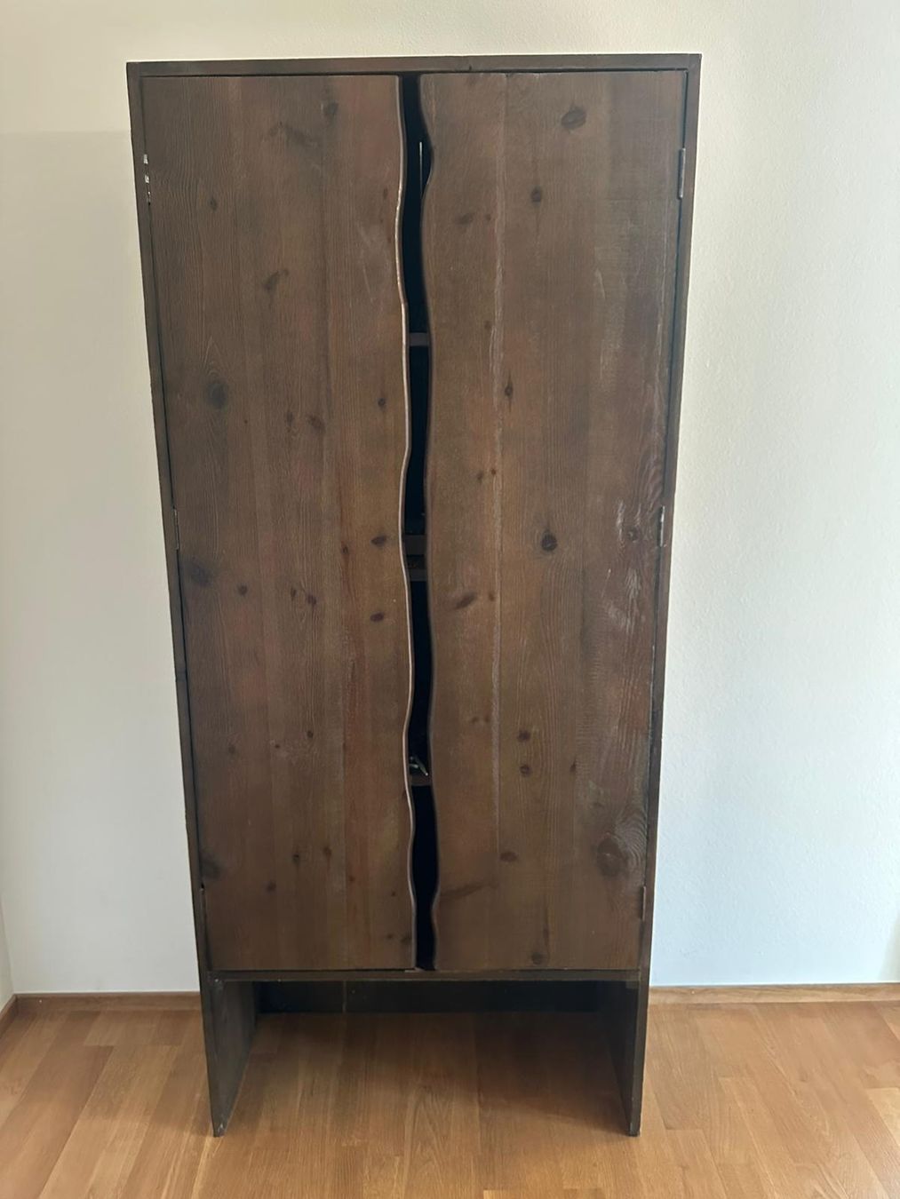 Armadi: Schrank Massivholz – Usato da Solothurn venduto da tom_diable 1