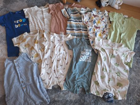 Lot de 11 combishort taille 86