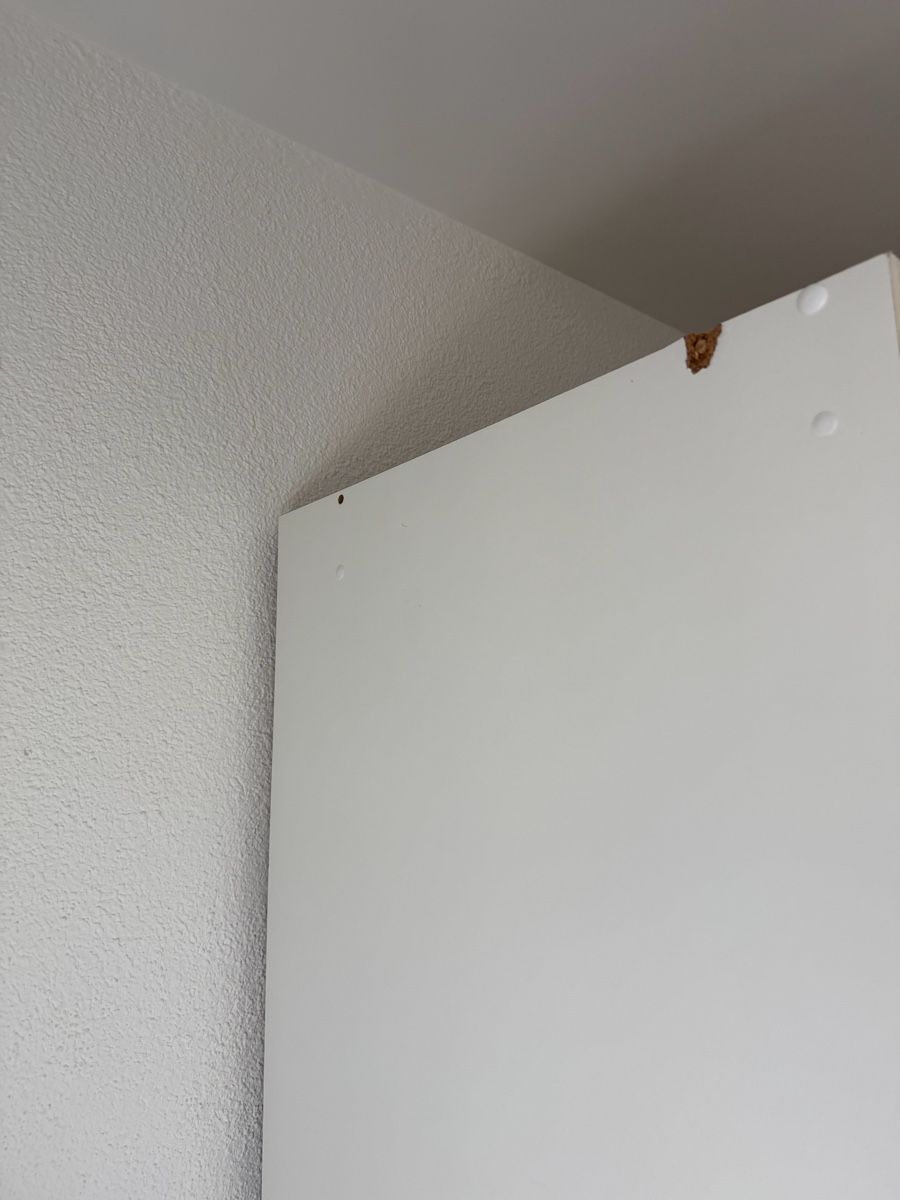 Guardaroba: Schöner Kleiderschrank mit Spiegel – Usato da Eglisau venduto da jus_fzc2 2