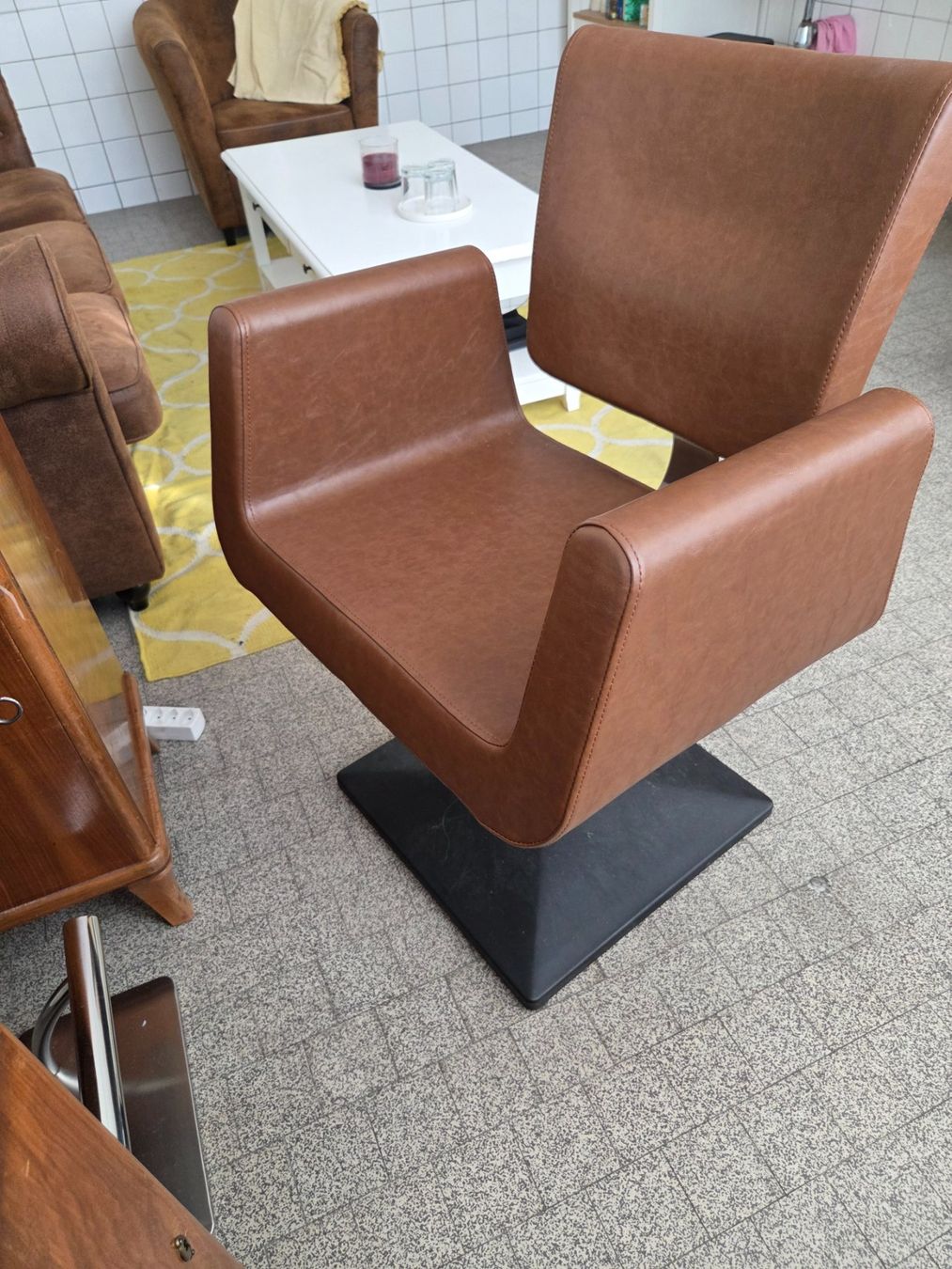 Chaises: Coiffeurstuhl – D'occasion à Erlen par Tschirren 3