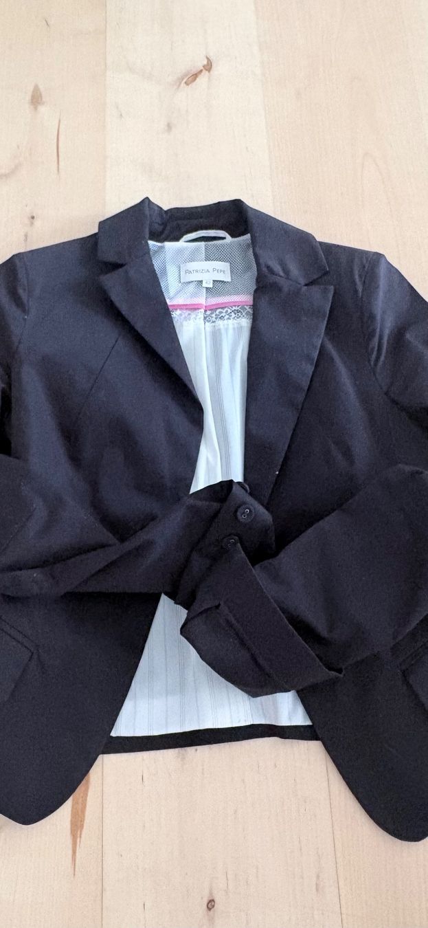 Patrizia Pepe Jacken: Patrizia Pepe Blazer, Grösse 36 – Gebraucht aus Kaiserstuhl AG von Tunturi77 2