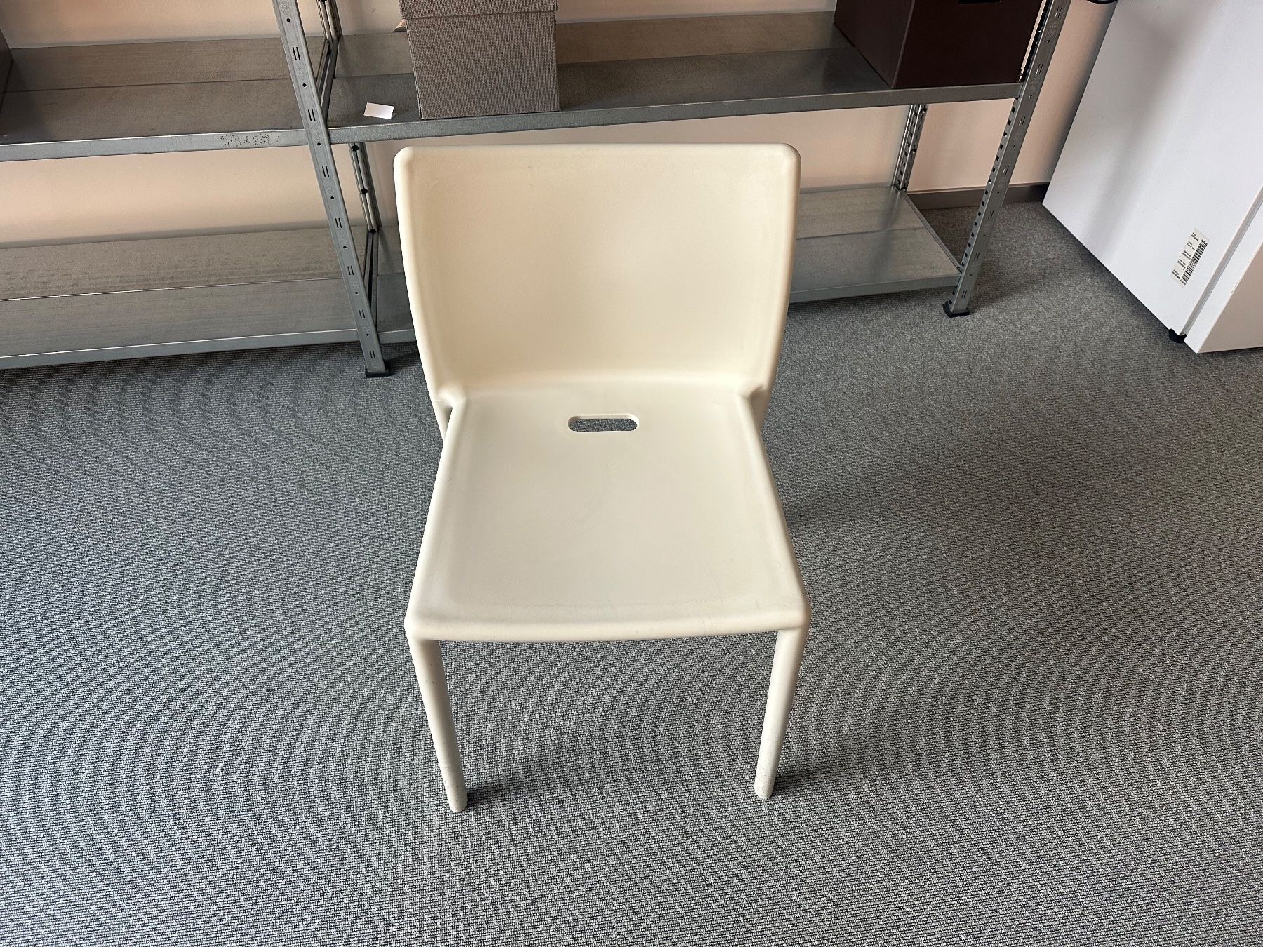 Sedie: Stuhl weiss Kunststoff – Usato da Zürich venduto da rom_sh7s 2