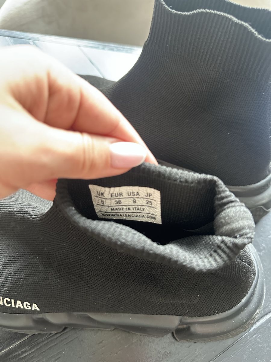 Balenciaga Damenschuhe: Balenciaga Speed Gr. 38 Schwarz – Gebraucht aus Schaffhausen von Kimberley92 4