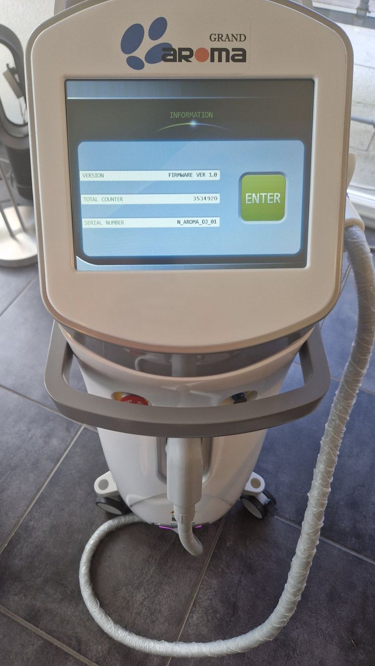 Tutte le macchine: Diodenlaser 808 AROMA – Usato da Salmsach venduto da Schusoa