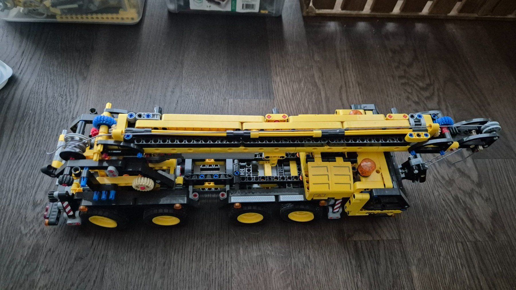 Technics Kit di costruzioni: Mobilkran und Schwerlastschlepper im Duo – Nuovo e nell'imballaggio originale da Müswangen venduto da Hondrichstrasse 2