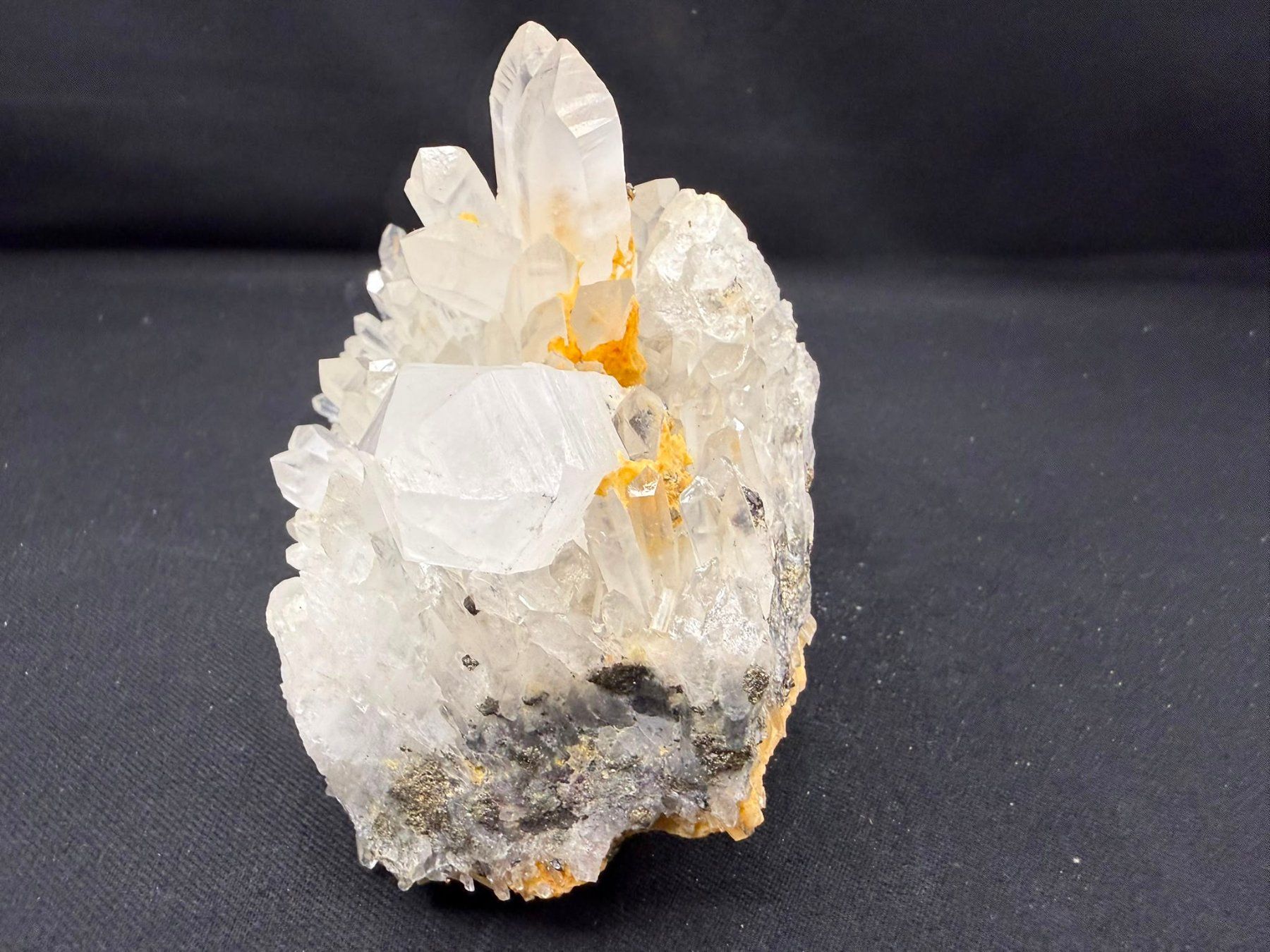 Minéraux & Lithothérapie: Quarz mit Limmonit-Überzug – D'occasion à Schinznach Bad par Demerald 2