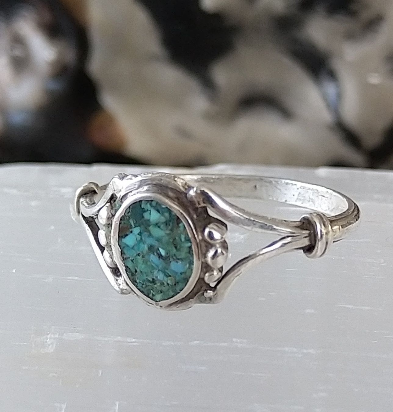 Ringe: SILBER RING VINTAGE MIT GRÜNEM STEIN – Gebraucht aus Romanshorn von  1