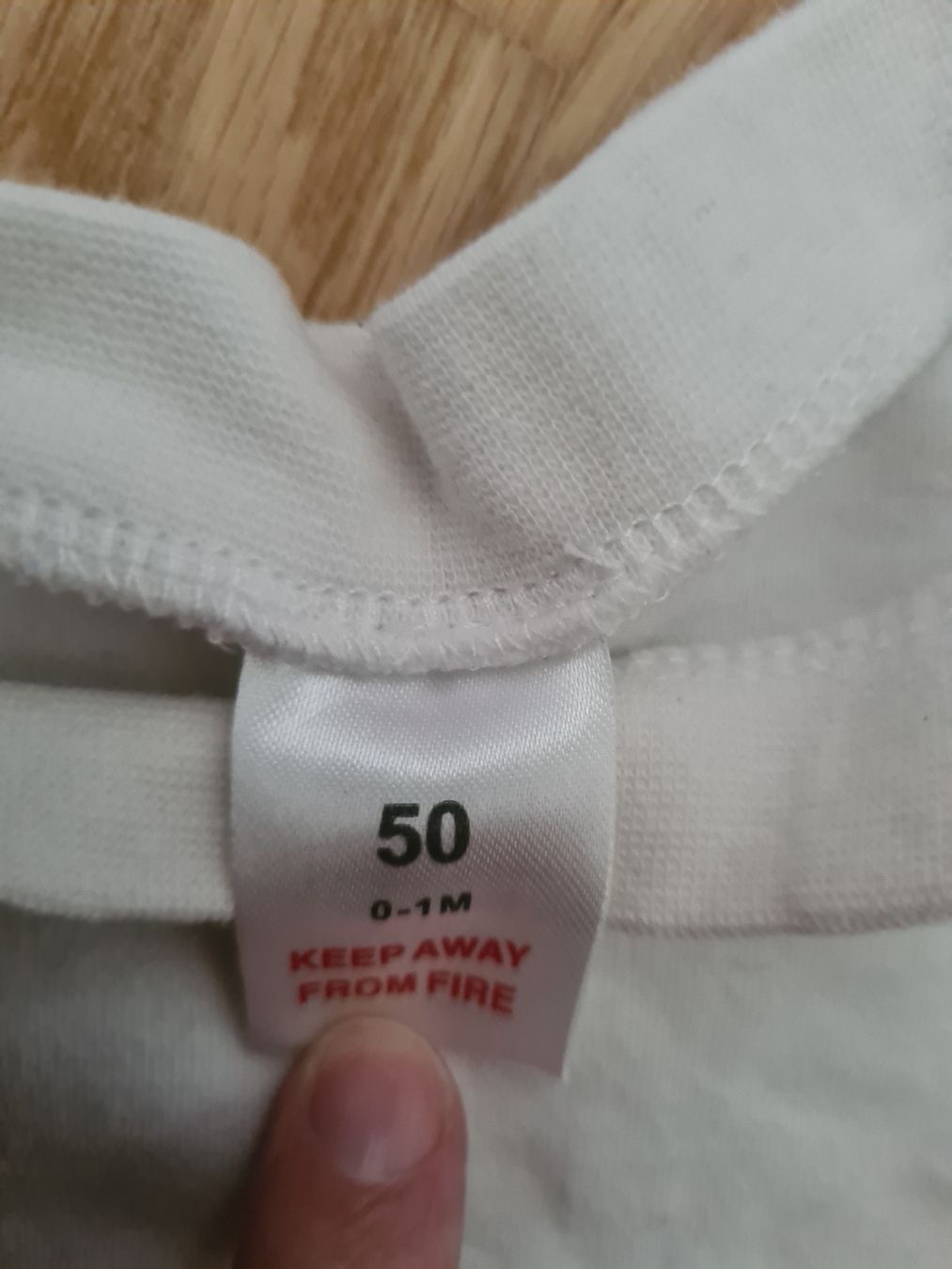 Pullover & Sweatshirts: Pullover 50 0-1M weiss  – Gebraucht aus Horw von Mirii91 1