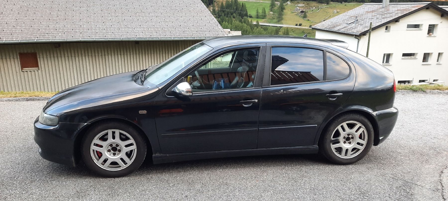 Seat Automobili: Seat Leon 1m VR 6 2.8l 4x4 – Usato da Glis venduto da  9