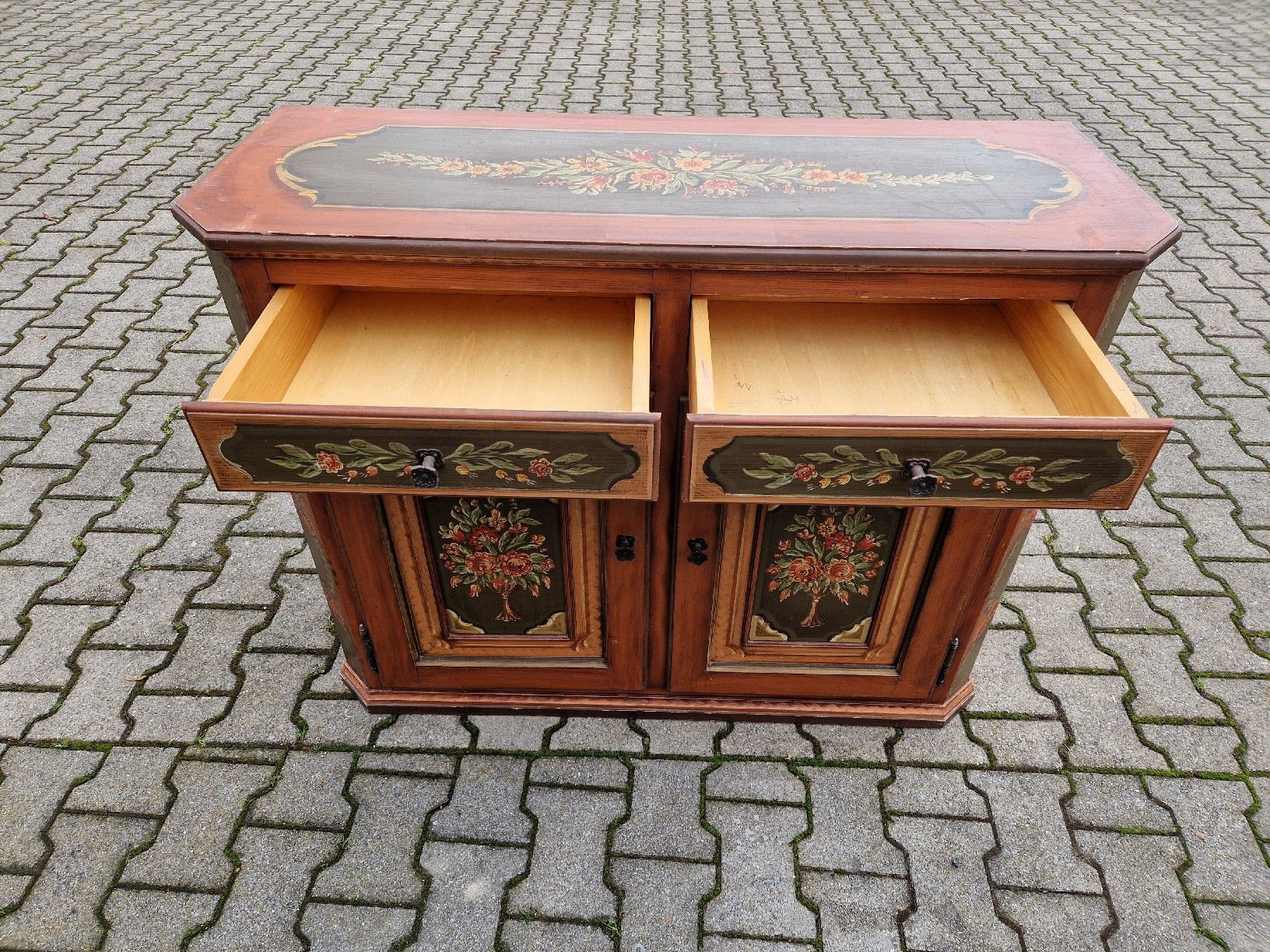 Commodes: Kommode Bauernmalerei – D'occasion à Grosswangen par lar_9lz7 4