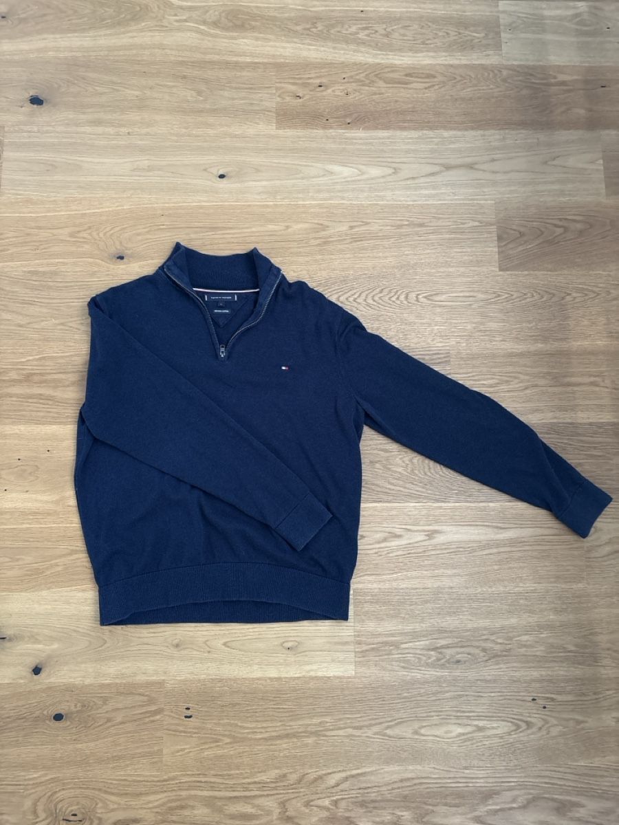 Tommy Hilfiger Maglioni & Felpe: Herren Pullover Tommy Hilfiger – Usato da Oberbüren venduto da bud_fcb5