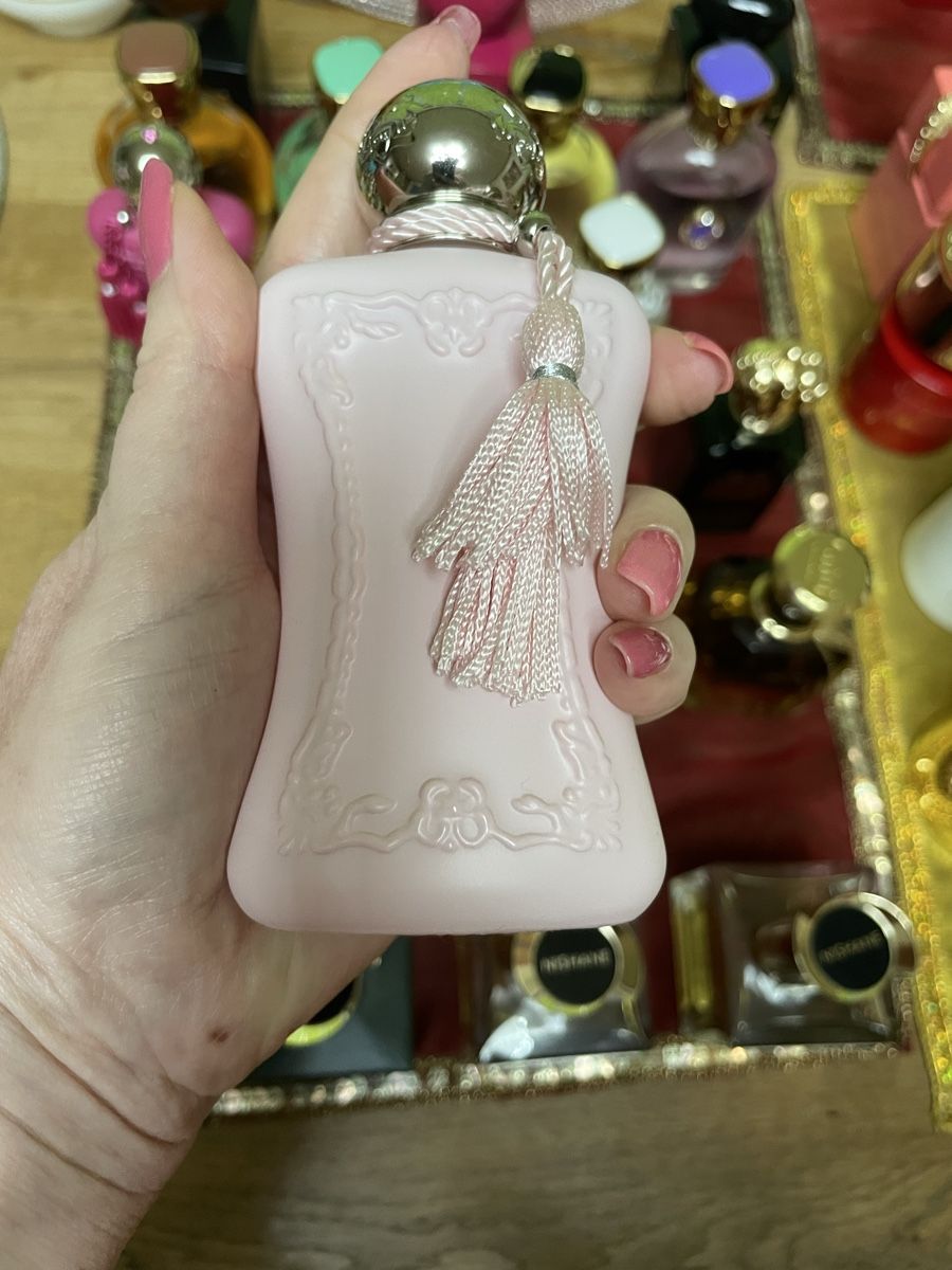 Kilian Parfums & Eau de Toilette: PDM Parfüm de Marly DELINA 2 ml Abfüllung – D'occasion à Reinach BL par basilisk2803