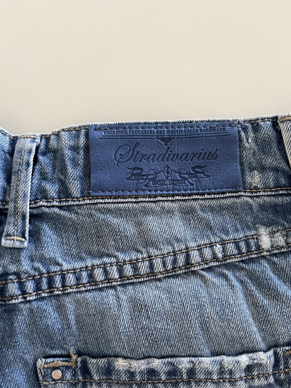 Stradivarius Jeans: Stradivarius Denim Shorts Gr 36 – Usato da Basel venduto da JJ.Elena 3