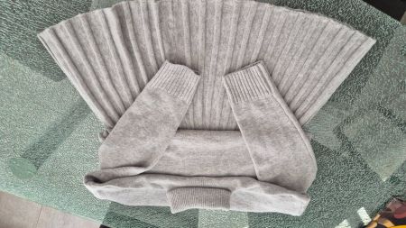 Completo gonna e maglione morbido e caldo