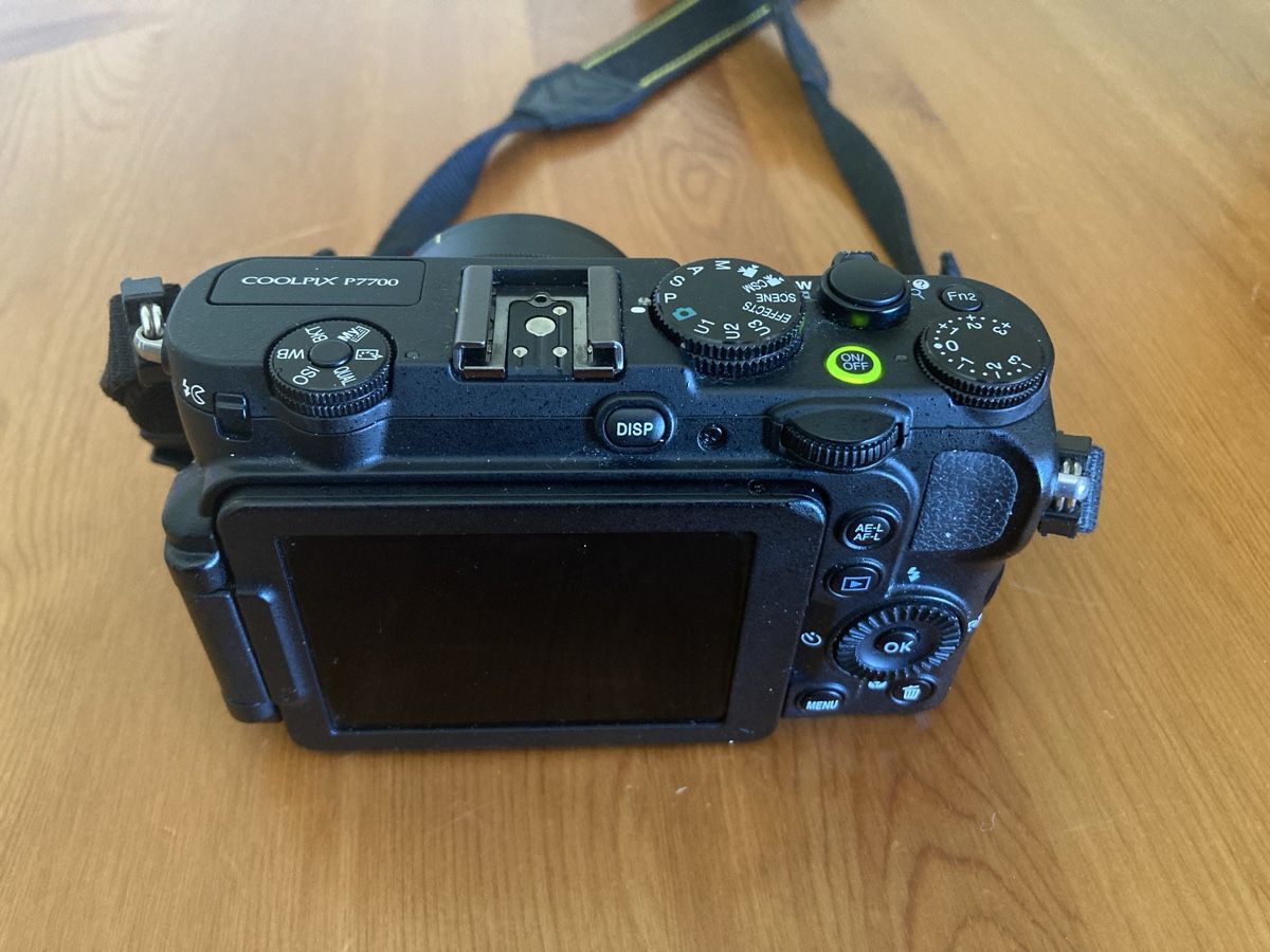 Nikon Appareil photo: Nikon P7700 – D'occasion à Flims Dorf par daFlem 2