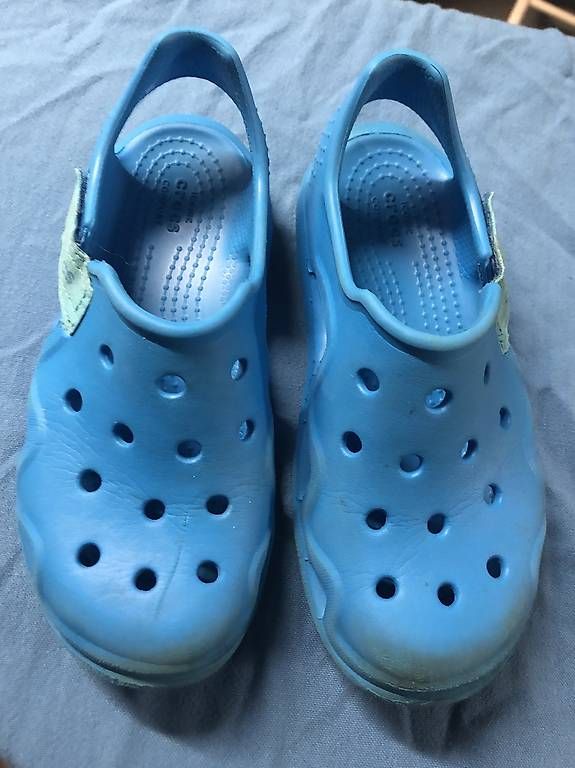 Crocs Scarpe da uomo: Crocs Sandalen blau 13 Gr. 30-31 – Usato da Regensdorf venduto da Piritatti 2