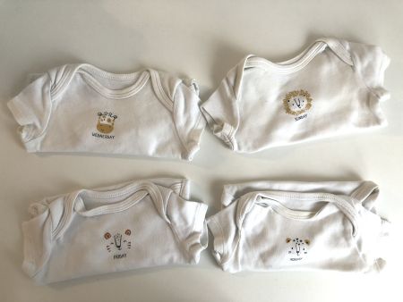 4 x Kurzarmbody 56 weiss (Monday, Wednesday, Friday, Sunday)
