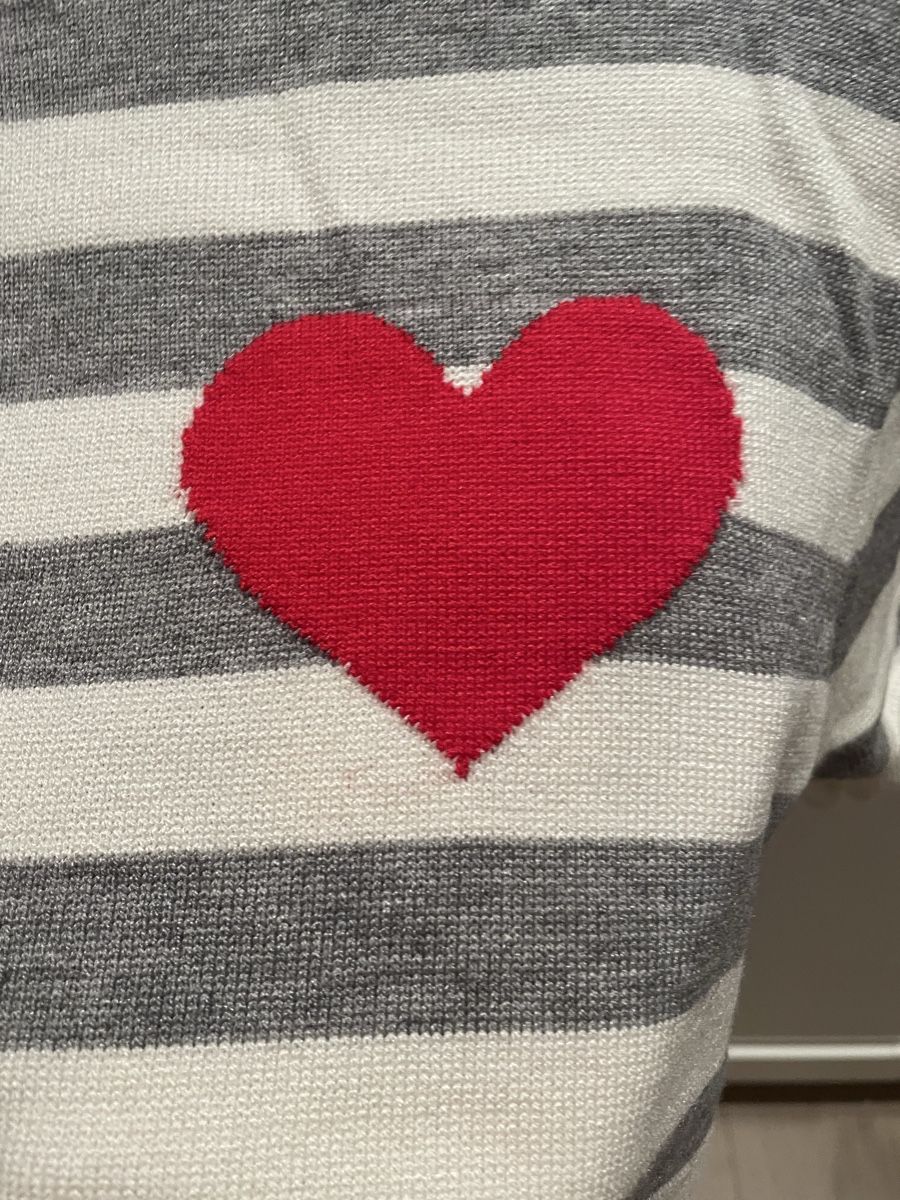 Zebra Top: Striped Zebra Jumper w/Heart Patch, Size M, Cute! – Nuovo e nell'imballaggio originale da Oberwil BL venduto da Stellochkas 2