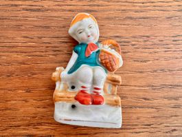 Entzückende Porzellan Figur aus dem Japan der Nachkriegszeit