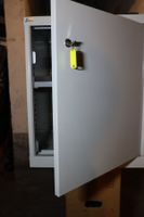 Lista Metall-Schrank mit Schloss