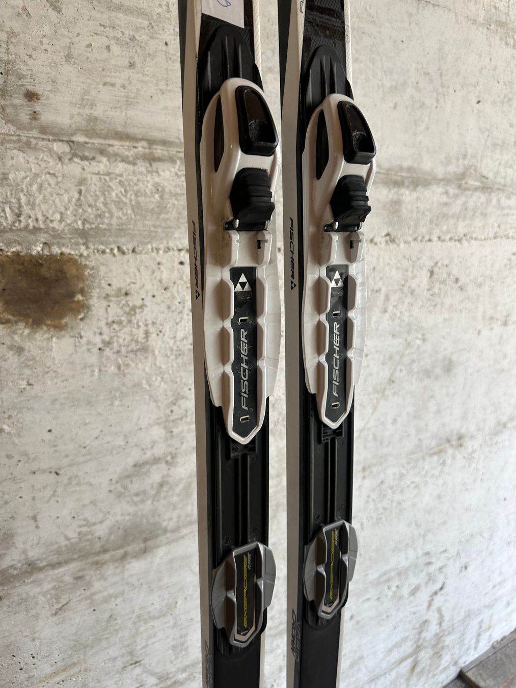 Fischer Skis: Fischer Klassisch Langlaufski 204CM – Gebraucht aus Emmenbrücke von karkarkar 3