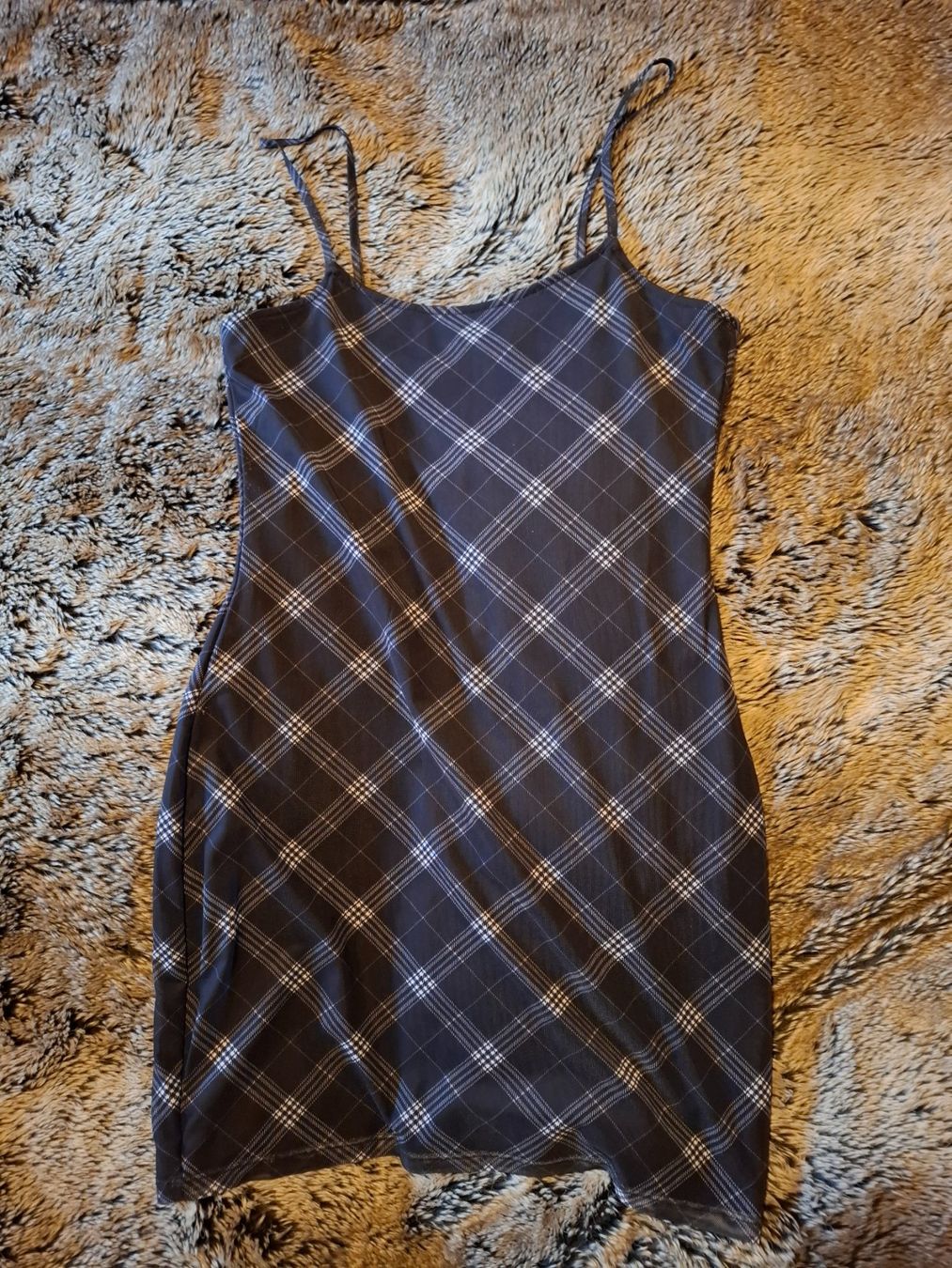 H&M Robes et jupes: Trägerkleid – D'occasion à Rorschacherberg par lar_b2fz