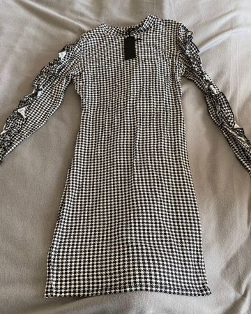 Robe boohoo neuve