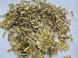 Perlen in gold Farbe- Rest