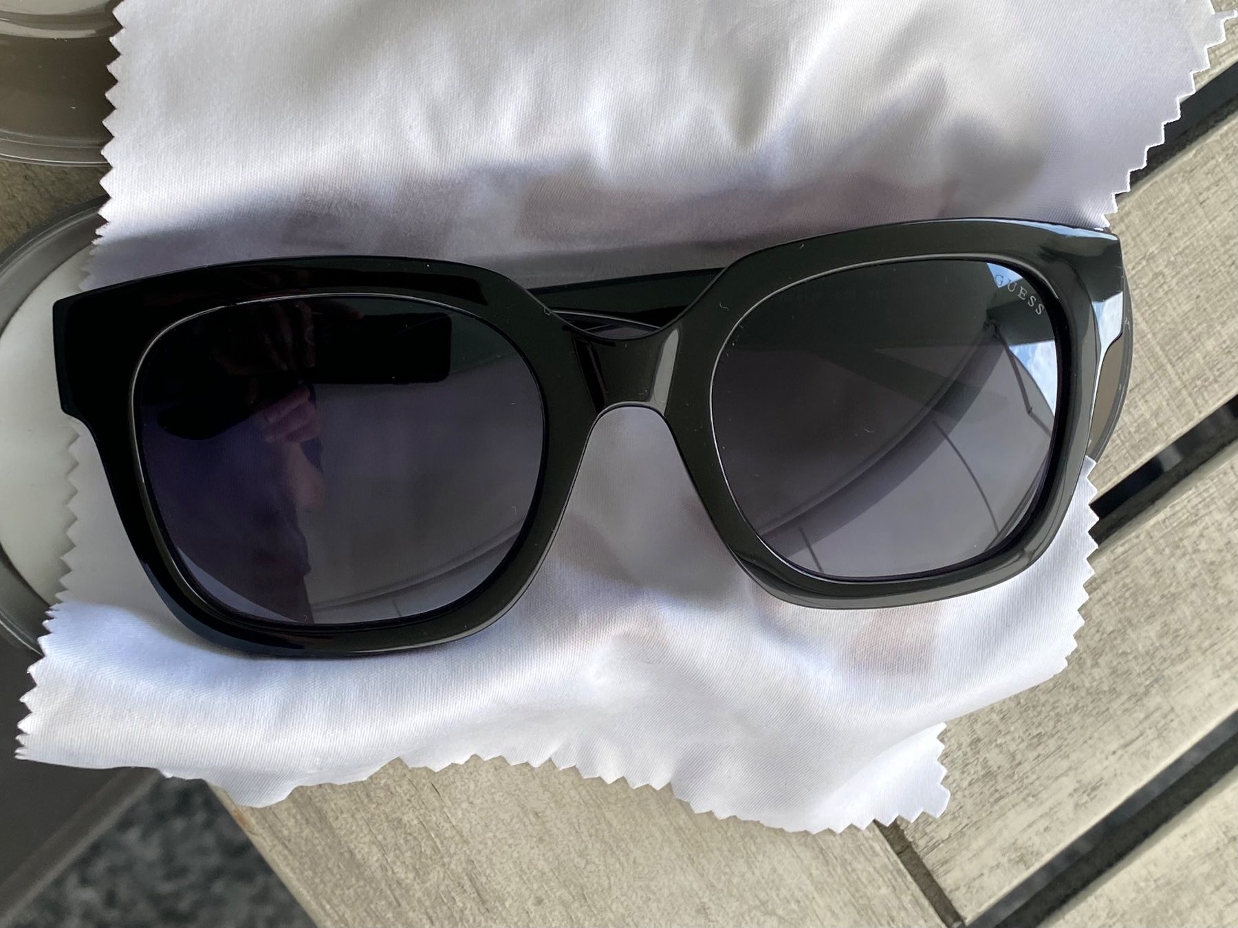 Guess Occhiali & Lenti: Guess Sonnenbrille Damen – Nuovo (secondo la descrizione) da Ehrendingen venduto da Uxaxa 8